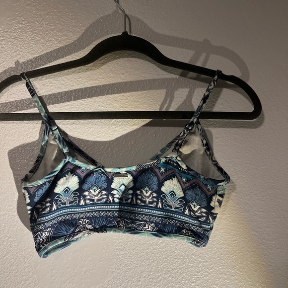 Roxy Tank Top - Picture 3 of 4